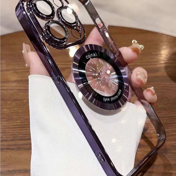 Magnetic Clear Phone Case - Picture 3 of 6